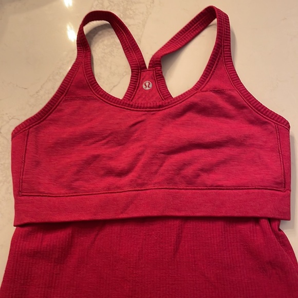 Lululemon Rust/red ribbed Tank size 4 - Picture 9 of 9